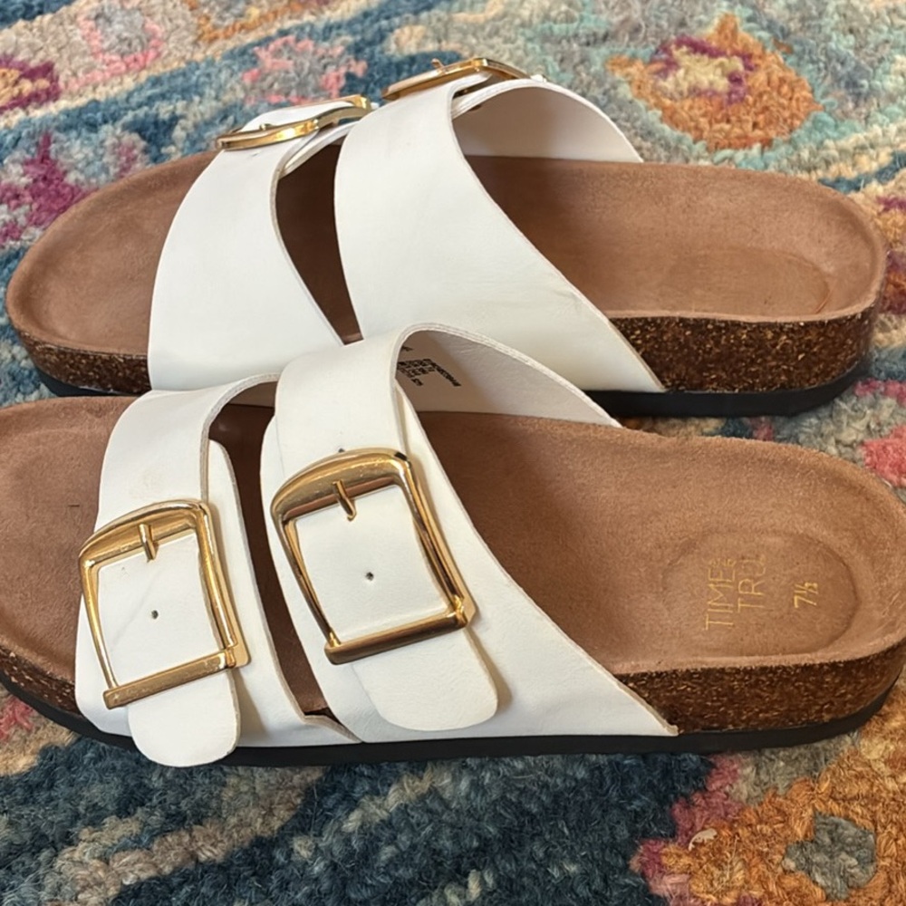 NEW Time and Tru White Double Strap Gold Buckle Slides SZ 7.5 - Picture 3 of 8